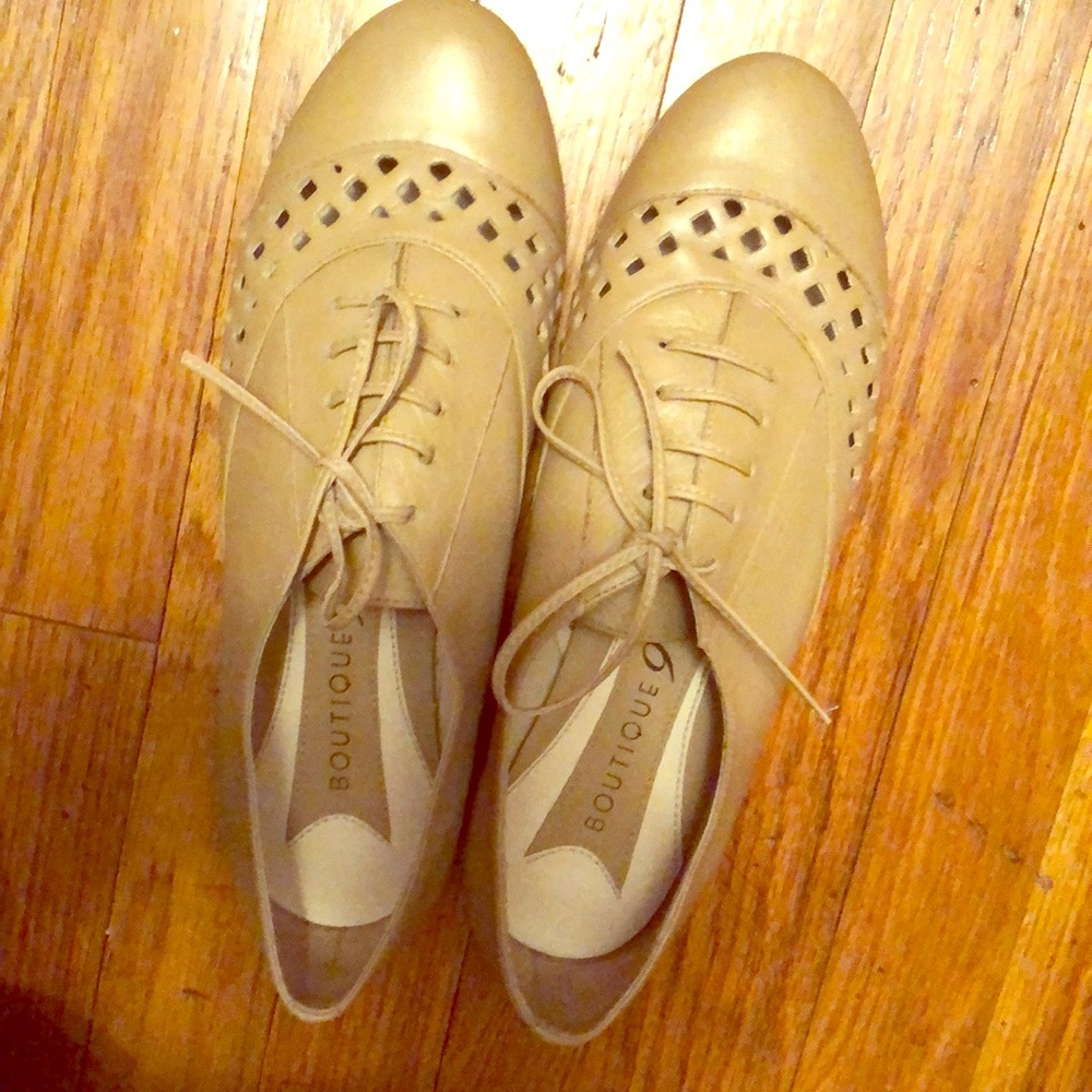 Flat loafer